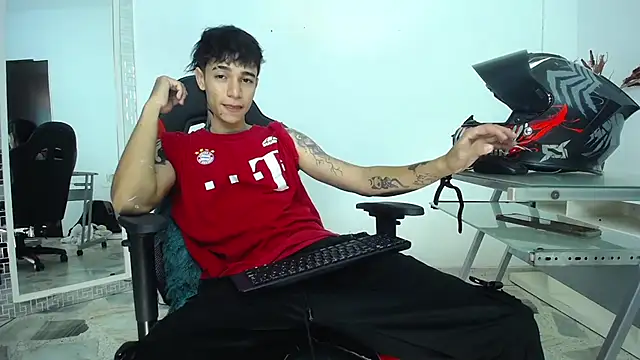 Zacktk7 online show from December 10, 11:19 pm