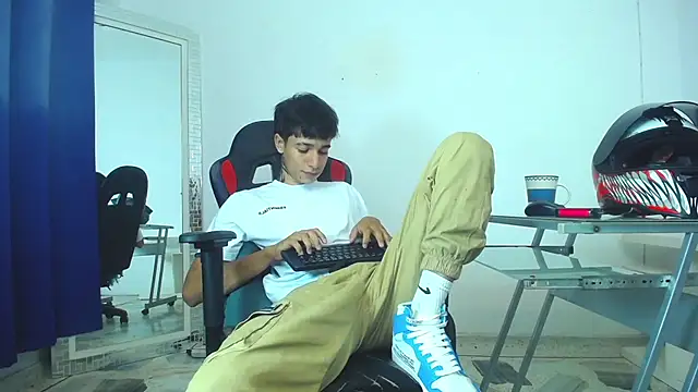 Zacktk7 online show from January 7, 12:03 am