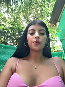 Baby Niels online show from February 4, 3:04 pm