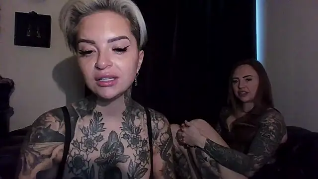 Snapshot of Alexandersonxo chatting on December 21, 9:27 am Alexandersonxo online show from December 21, 9:27 am
