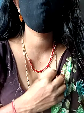 Snapshot of sweet-mahi chatting on December 3, 2:36 am sweet-mahi online show from December 3, 2:36 am