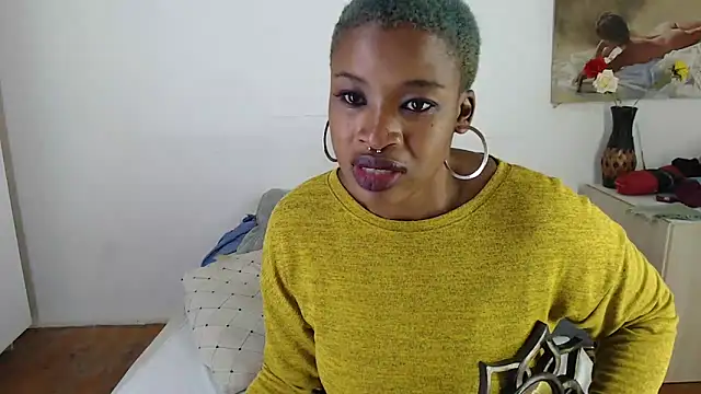 FLOWERLIPS25 online show from February 20, 10:15 pm