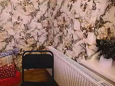 Snapshot of Queen_ofLove chatting on January 31, 1:12 pm Queen ofLove online show from January 31, 1:12 pm