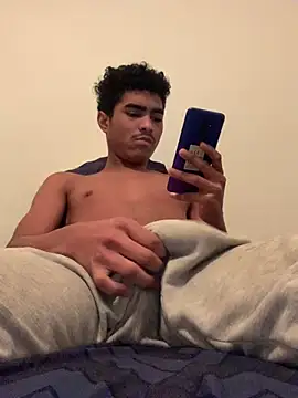 Ryan-hot online show from December 14, 11:45 pm