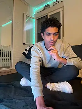 Ryan-hot online show from January 16, 8:35 pm