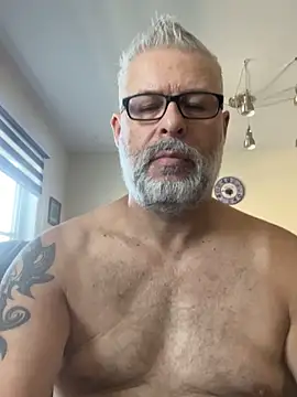 Snapshot of Silverfoxxx-73 chatting on September 27, 2:55 pm Silverfoxxx-73 online show from September 27, 2:55 pm