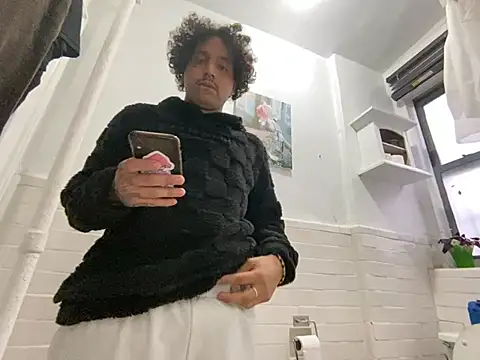 TacosSenpai online show from March 5, 9:04 pm