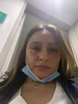 Keittly  online show from December 12, 1:10 am