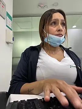 Keittly  online show from December 21, 11:45 pm