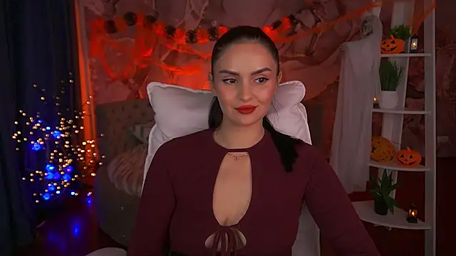 Snapshot of MilashaLovely chatting on October 29, 2:19 pm MilashaLovely online show from October 29, 2:19 pm