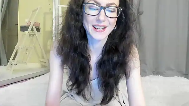 Baby Jewel online show from October 4, 10:24 am