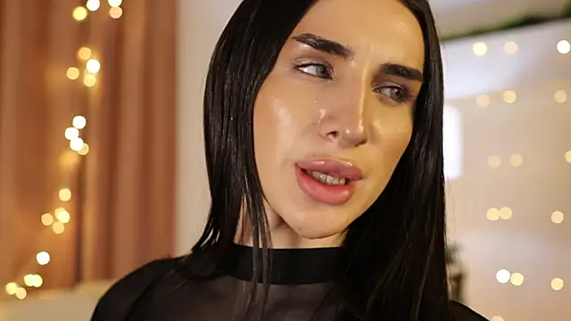 Kim Oberlin  online show from January 7, 2:30 pm