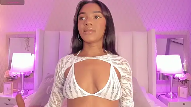 SophiaSmiiths  online show from February 9, 3:45 pm