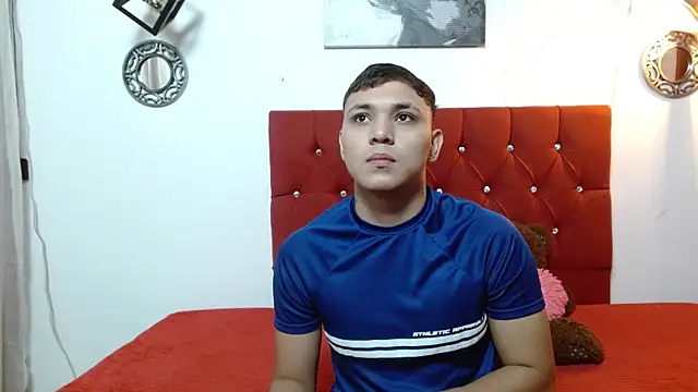 couple lovelyds online show from January 15, 12:36 pm