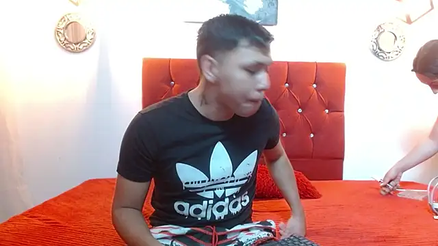 couple lovelyds online show from January 28, 12:43 pm