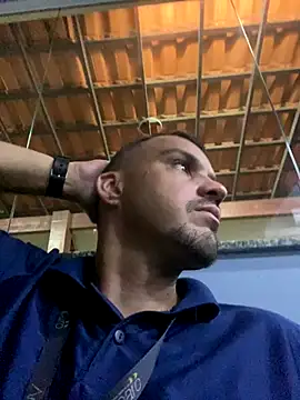 Vaguinhowqs online show from October 18, 7:31 am