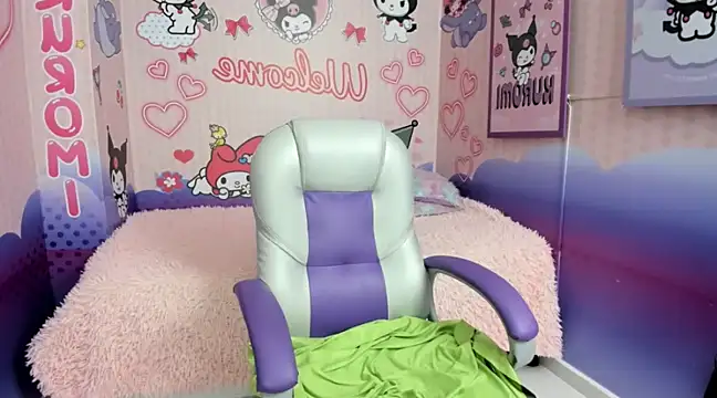 Snapshot of ariana__sweet_ chatting on January 21, 12:25 am ariana sweet online show from January 21, 12:25 am