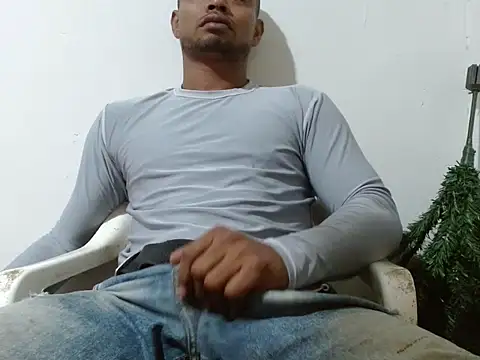 fernandez latinblackk online show from January 8, 9:00 am