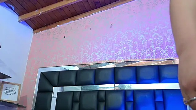 Sofia martiin online show from October 3, 3:03 am