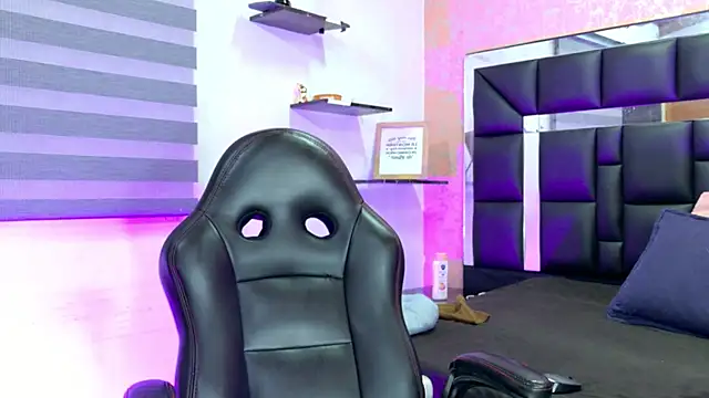 Sofia martiin online show from November 7, 3:06 am