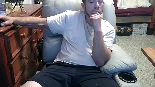 Snapshot of ScubaStevex chatting on October 4, 11:41 am ScubaStevex online show from October 4, 11:41 am