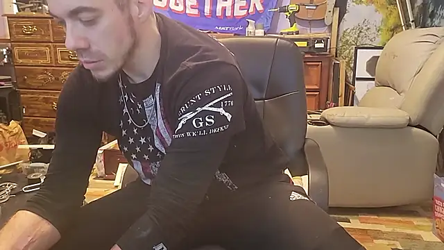 ScubaStevex online show from January 31, 8:51 pm