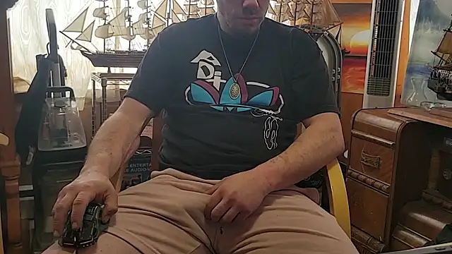 Snapshot of ScubaStevex chatting on March 22, 5:05 pm ScubaStevex online show from March 22, 5:05 pm