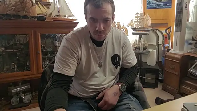 Snapshot of ScubaStevex chatting on March 30, 2:51 pm ScubaStevex online show from March 30, 2:51 pm