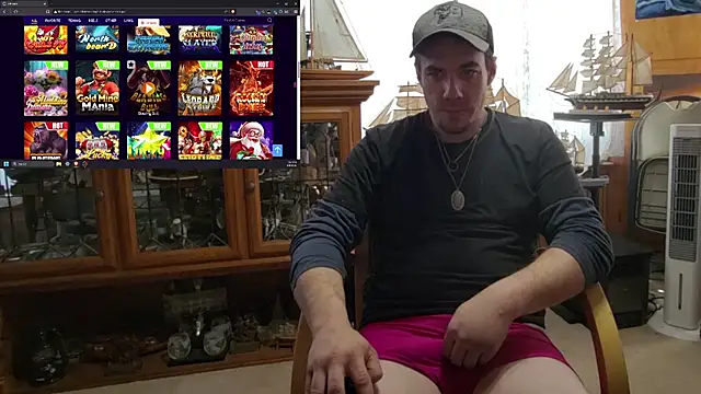 Snapshot of ScubaStevex chatting on April 8, 5:35 pm ScubaStevex online show from April 8, 5:35 pm