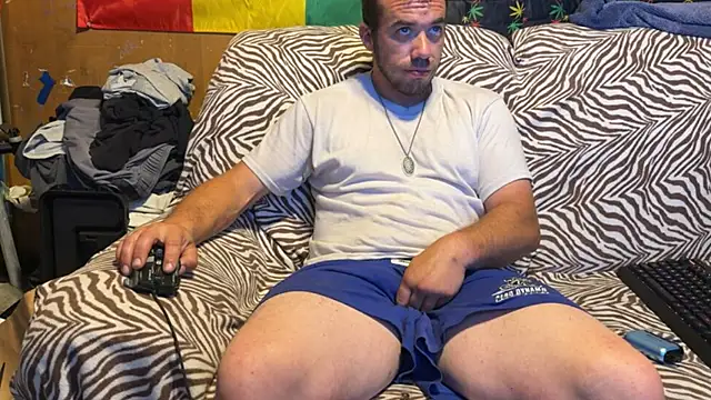 ScubaStevex online show from June 26, 1:59 pm