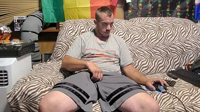 ScubaStevex online show from July 14, 4:06 am