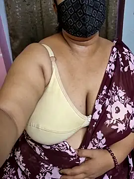Cute Bellaa online show from March 12, 5:13 am
