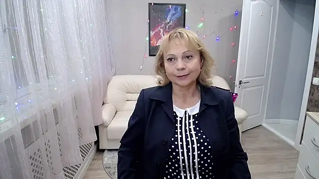 Milla Cutie18 online show from December 4, 12:03 pm