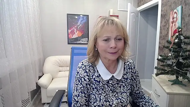 Milla Cutie18 online show from December 26, 12:16 pm