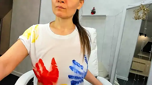 Lillian White online show from January 9, 11:03 am