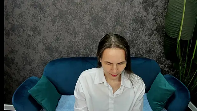 Lillian White online show from March 6, 7:57 am