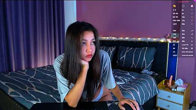 Snapshot of Melissa_Mone chatting on January 17, 1:15 am Melissa Mone online show from January 17, 1:15 am