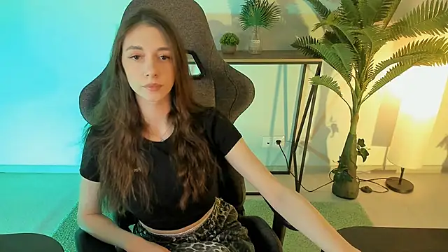AveAngela online show from December 6, 3:22 pm
