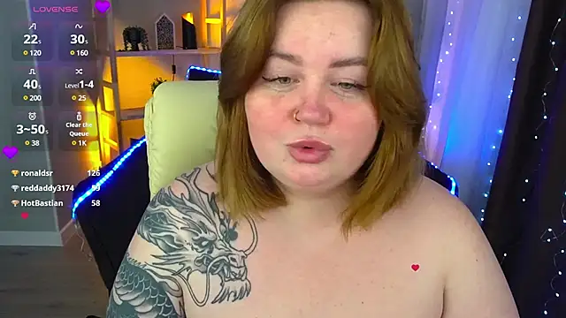 Snapshot of ZaraReignn chatting on January 4, 3:18 am ZaraReignn online show from January 4, 3:18 am