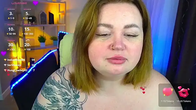 Snapshot of ZaraReignn chatting on January 6, 12:05 am ZaraReignn online show from January 6, 12:05 am