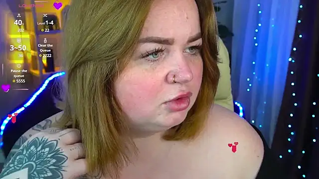 Snapshot of ZaraReignn chatting on January 8, 9:55 pm ZaraReignn online show from January 8, 9:55 pm