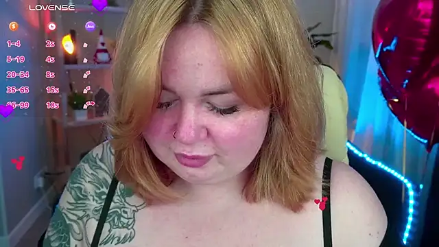 Snapshot of ZaraReignn chatting on February 13, 9:17 pm ZaraReignn online show from February 13, 9:17 pm