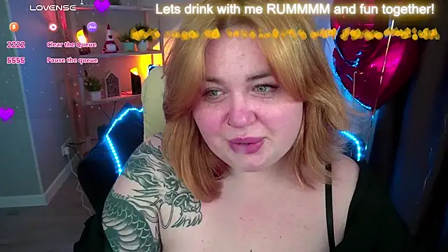 Snapshot of ZaraReignn chatting on February 14, 3:22 am ZaraReignn online show from February 14, 3:22 am