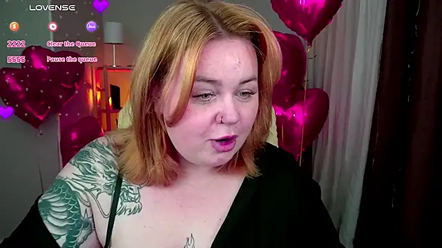 Snapshot of ZaraReignn chatting on February 14, 9:10 pm ZaraReignn online show from February 14, 9:10 pm