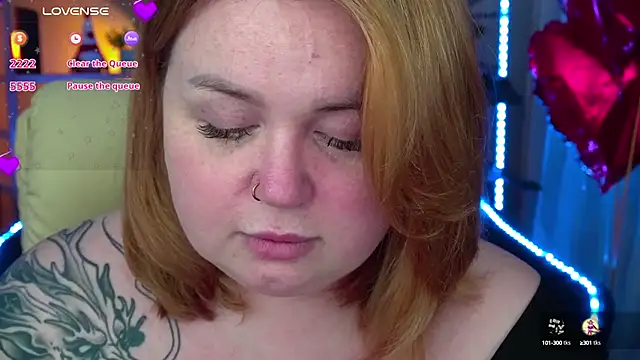 Snapshot of ZaraReignn chatting on February 21, 3:34 am ZaraReignn online show from February 21, 3:34 am