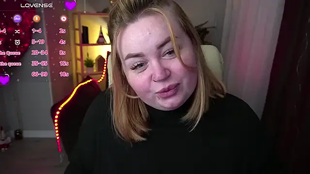 Snapshot of ZaraReignn chatting on February 27, 8:31 pm ZaraReignn online show from February 27, 8:31 pm