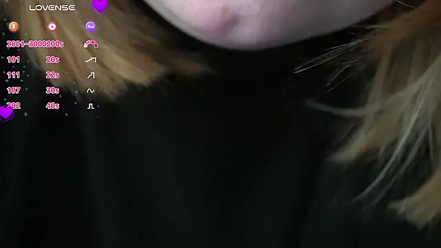 Snapshot of ZaraReignn chatting on February 28, 2:42 am ZaraReignn online show from February 28, 2:42 am