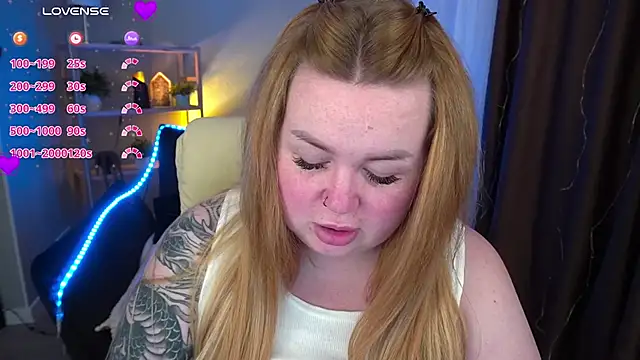 Snapshot of ZaraReignn chatting on March 9, 9:03 pm ZaraReignn online show from March 9, 9:03 pm