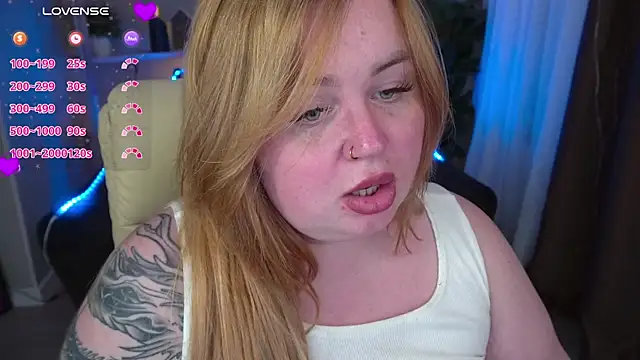 Snapshot of ZaraReignn chatting on March 12, 12:10 am ZaraReignn online show from March 12, 12:10 am