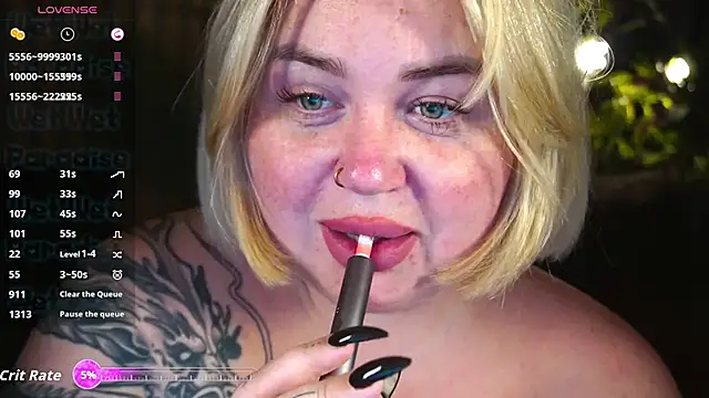 Snapshot of ZaraReignn chatting on November 6, 9:05 pm ZaraReignn online show from November 6, 9:05 pm